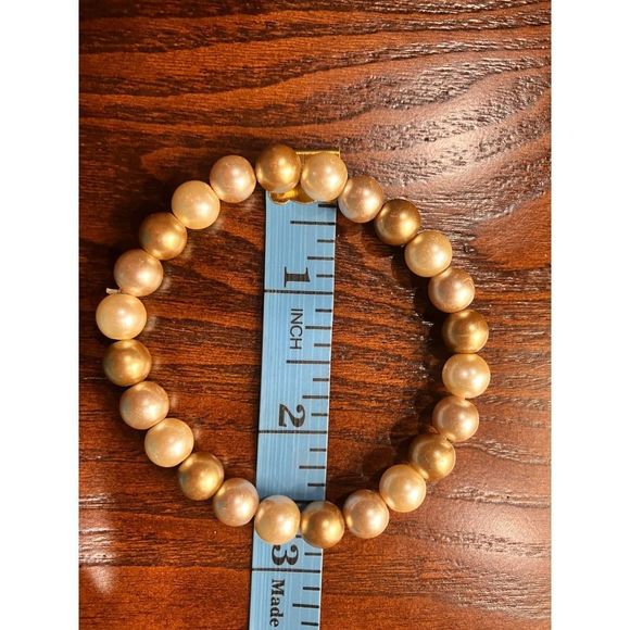 Homemade Faux Gold & Cream Colored Pearls Stretchy 2.75 Bracelet! - Picture 4 of 11